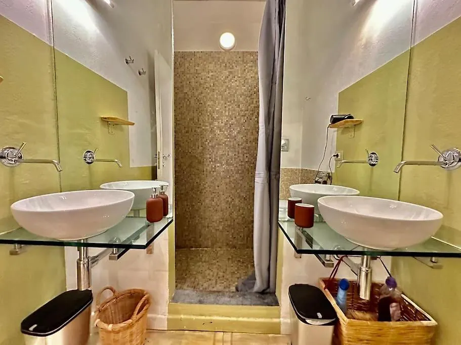 Near Ponte Vecchio: Central Luxury Flat Florence Apartment