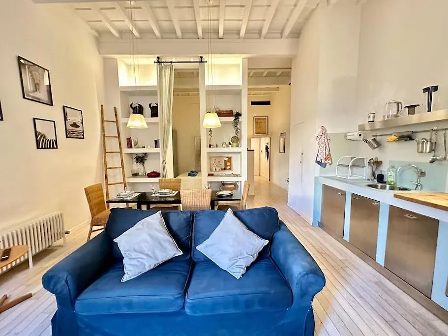 Near Ponte Vecchio: Central Luxury Flat Florence